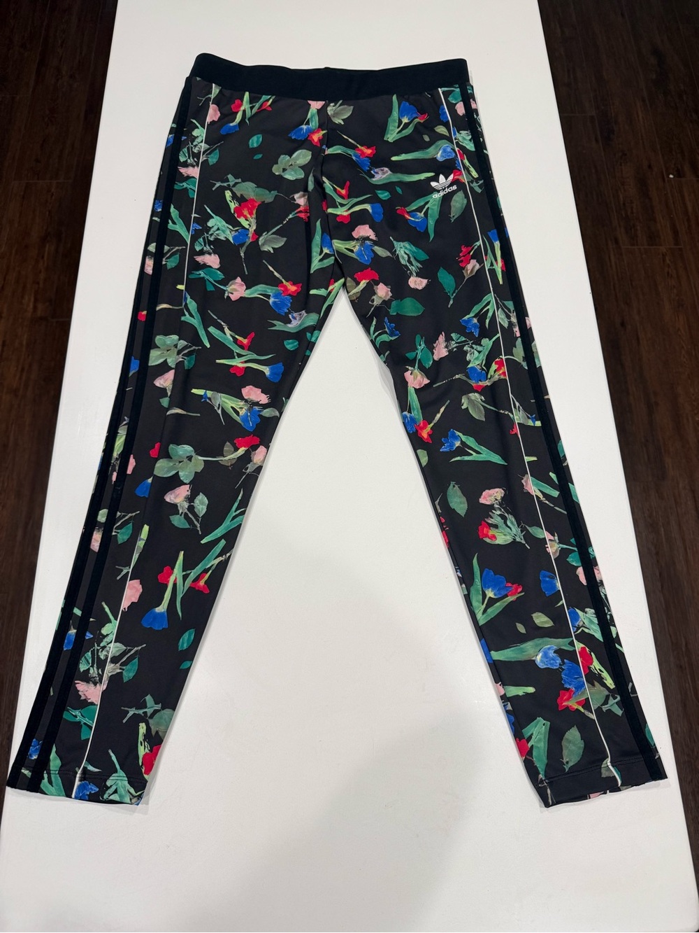 Adidas Women’s Floral Ankle Leggings Black/ Multicolor Large Athleisure